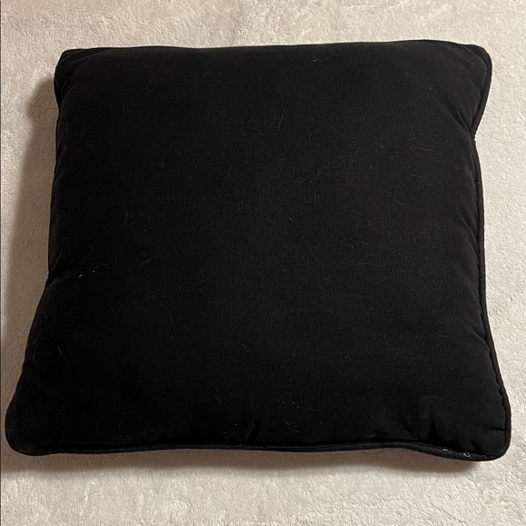 Charles Wysocki. Max in the Stacks. Woven Tapestry Pillow. NWOT. 16x16” - Picture 5 of 6